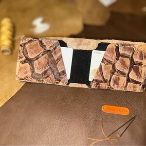 Handmade pirarucu Leather Wallet